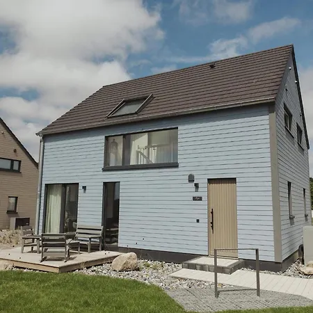 Hochwertiges Mit Terrasse In Strandnaehe Auf Ruegen *