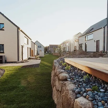 Hochwertiges Mit Terrasse In Strandnaehe Auf Ruegen Nyaraló Sagard