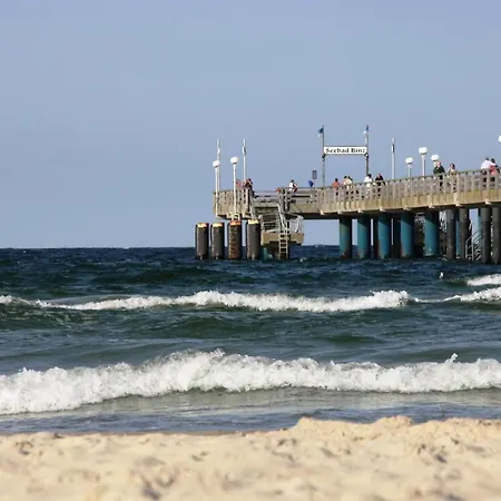 Hochwertiges Mit Terrasse In Strandnaehe Auf Ruegen Sagard