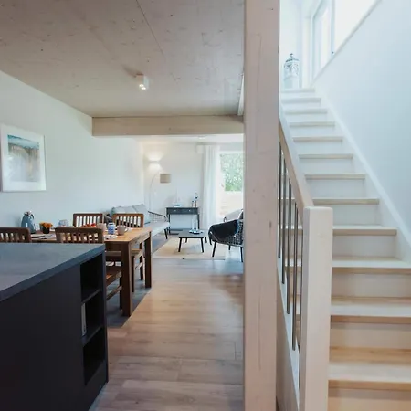 Сasa de vacaciones Hochwertiges Mit Terrasse In Strandnaehe Auf Ruegen Sagard