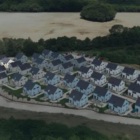 Hochwertiges Mit Terrasse In Strandnaehe Auf Ruegen Sagard
